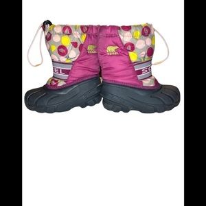 Sorel Polka dot leaves boots size 10
